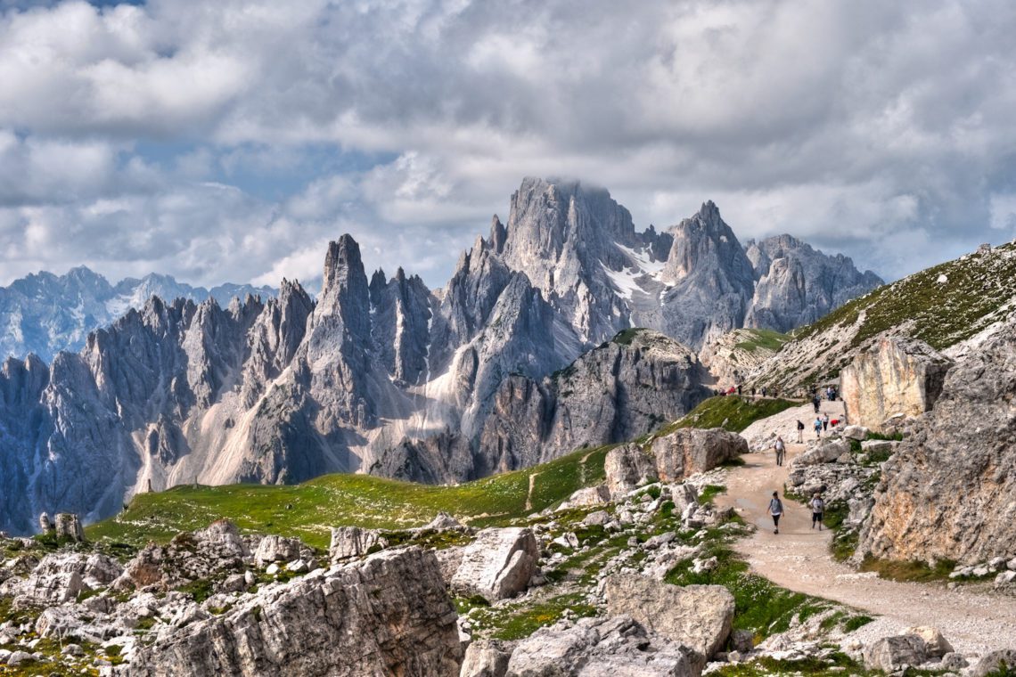 dolomites hiking trips